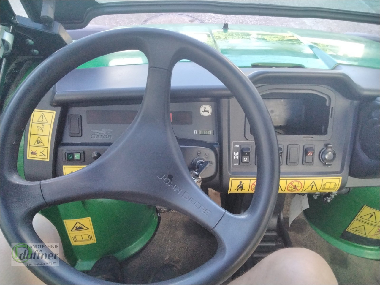 John Deere Gator 4X2 - ATV/ Štvorkolka: obrázok 5 John Deere Gator 4X2 - ATV/ Štvorkolka: obrázok 5