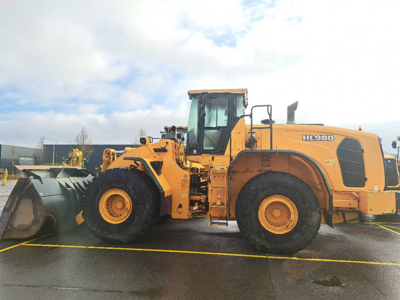 Hyundai HL 980 - Kolesový nakladač: obrázok 5 Hyundai HL 980 - Kolesový nakladač: obrázok 5