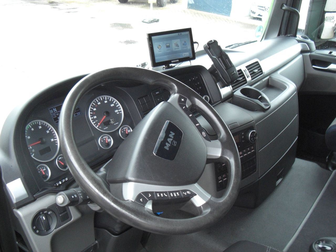 Auto na odvoz odpadu MAN 26360FNLL / RECHTSGEST.: obrázok 15 Auto na odvoz odpadu MAN 26360FNLL / RECHTSGEST.: obrázok 15