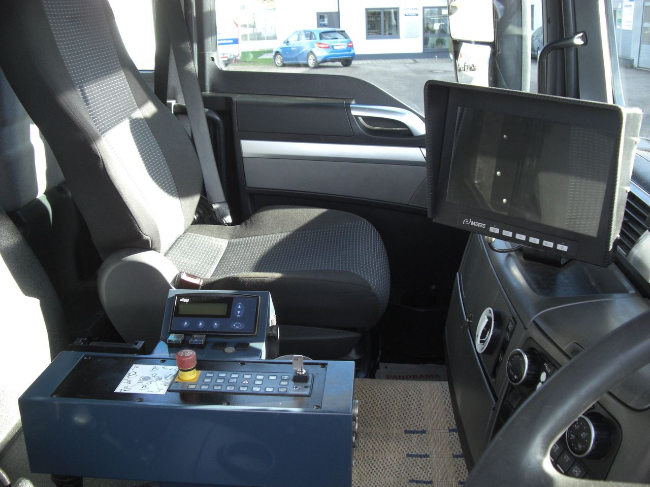 Auto na odvoz odpadu MAN 26360FNLL / RECHTSGEST.: obrázok 11 Auto na odvoz odpadu MAN 26360FNLL / RECHTSGEST.: obrázok 11