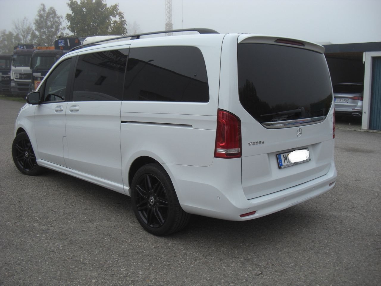 Mercedes-Benz V 250 LANG - Dodávkа s dvojitou kabínou: obrázok 4 Mercedes-Benz V 250 LANG - Dodávkа s dvojitou kabínou: obrázok 4