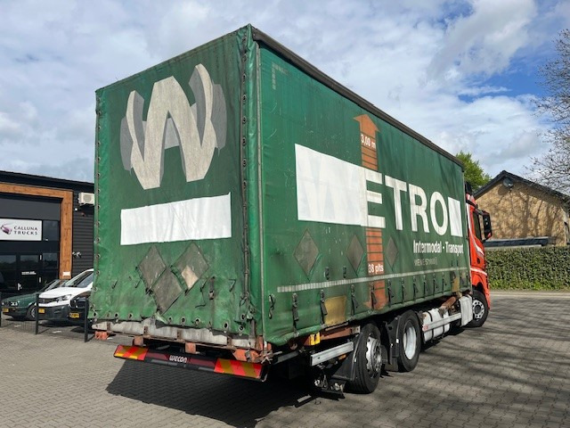 Mercedes Benz Actros 2642 6x2 Mega BDF met zeilbak - Plachtové nákladné vozidlo: obrázok 3 Mercedes Benz Actros 2642 6x2 Mega BDF met zeilbak - Plachtové nákladné vozidlo: obrázok 3