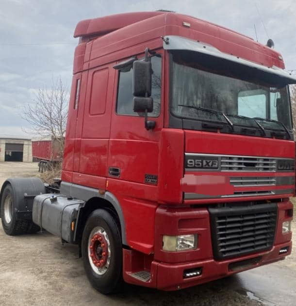 DAF XF 95.430 Tractor head 4x2 - Ťahač: obrázok 1 DAF XF 95.430 Tractor head 4x2 - Ťahač: obrázok 1
