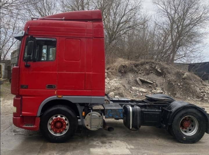 DAF XF 95.430 Tractor head 4x2 - Ťahač: obrázok 4 DAF XF 95.430 Tractor head 4x2 - Ťahač: obrázok 4