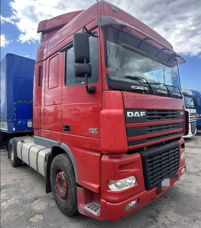 DAF XF 95 Tractor unit - Ťahač: obrázok 1 DAF XF 95 Tractor unit - Ťahač: obrázok 1