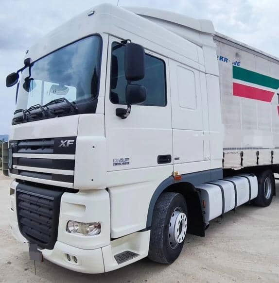 DAF XF105 Tractor unit - Ťahač: obrázok 2 DAF XF105 Tractor unit - Ťahač: obrázok 2