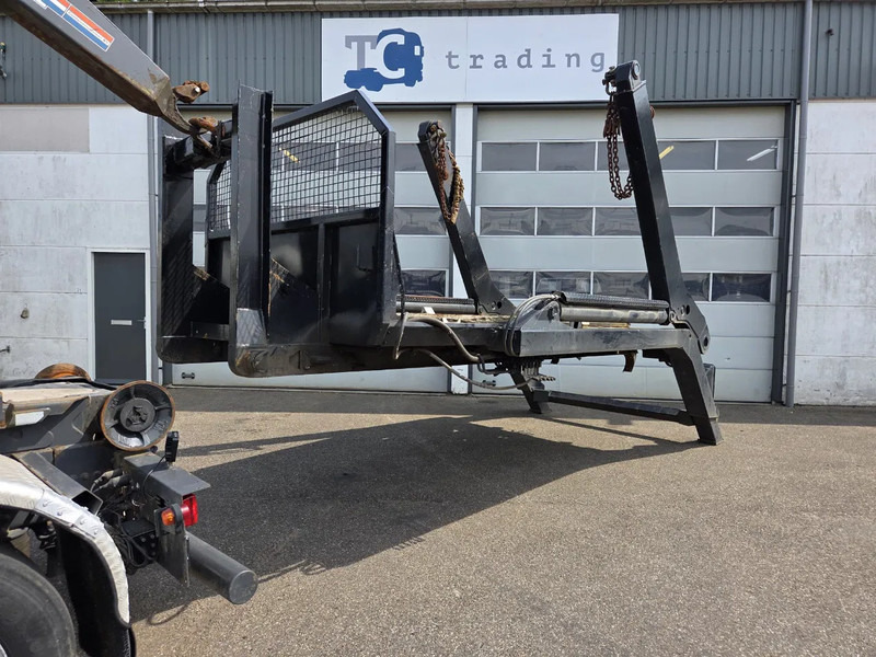 Diversen 14 ton Portaal systeem. haakarm en kabel systeem - Nákladne vozidlo - káblový systém: obrázok 5 Diversen 14 ton Portaal systeem. haakarm en kabel systeem - Nákladne vozidlo - káblový systém: obrázok 5