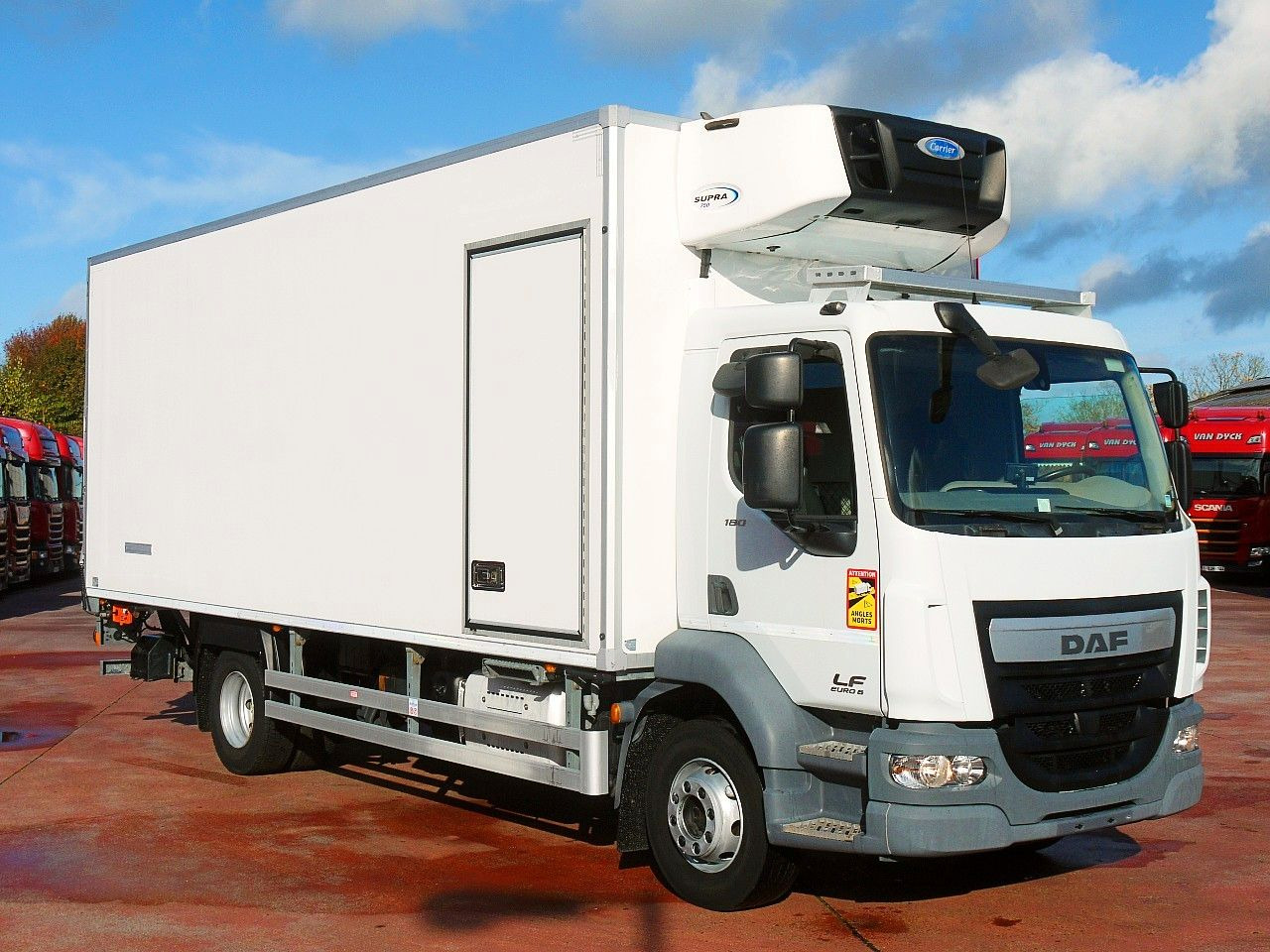 DAF LF 180 14 KUHLKOFFER CARRIER SUPRA 750 A/C - Chladirenské nákladné vozidlo: obrázok 2 DAF LF 180 14 KUHLKOFFER CARRIER SUPRA 750 A/C - Chladirenské nákladné vozidlo: obrázok 2