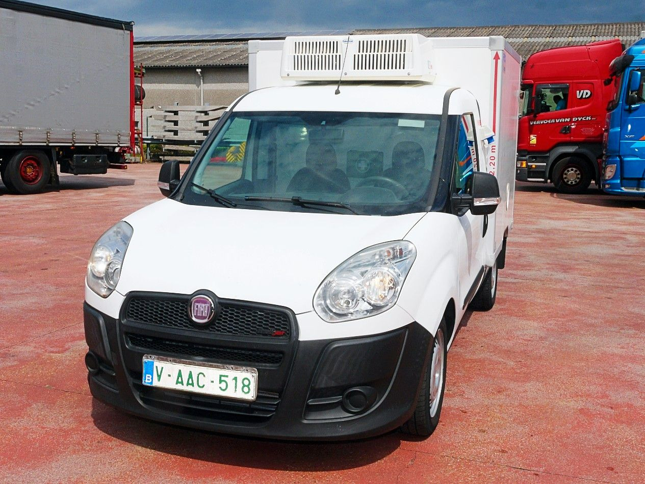 Fiat DOBLO 1.3 KUHLKOFFER RELEC FROID TR 22 -20C - Chladiarenská dodávka: obrázok 4 Fiat DOBLO 1.3 KUHLKOFFER RELEC FROID TR 22 -20C - Chladiarenská dodávka: obrázok 4