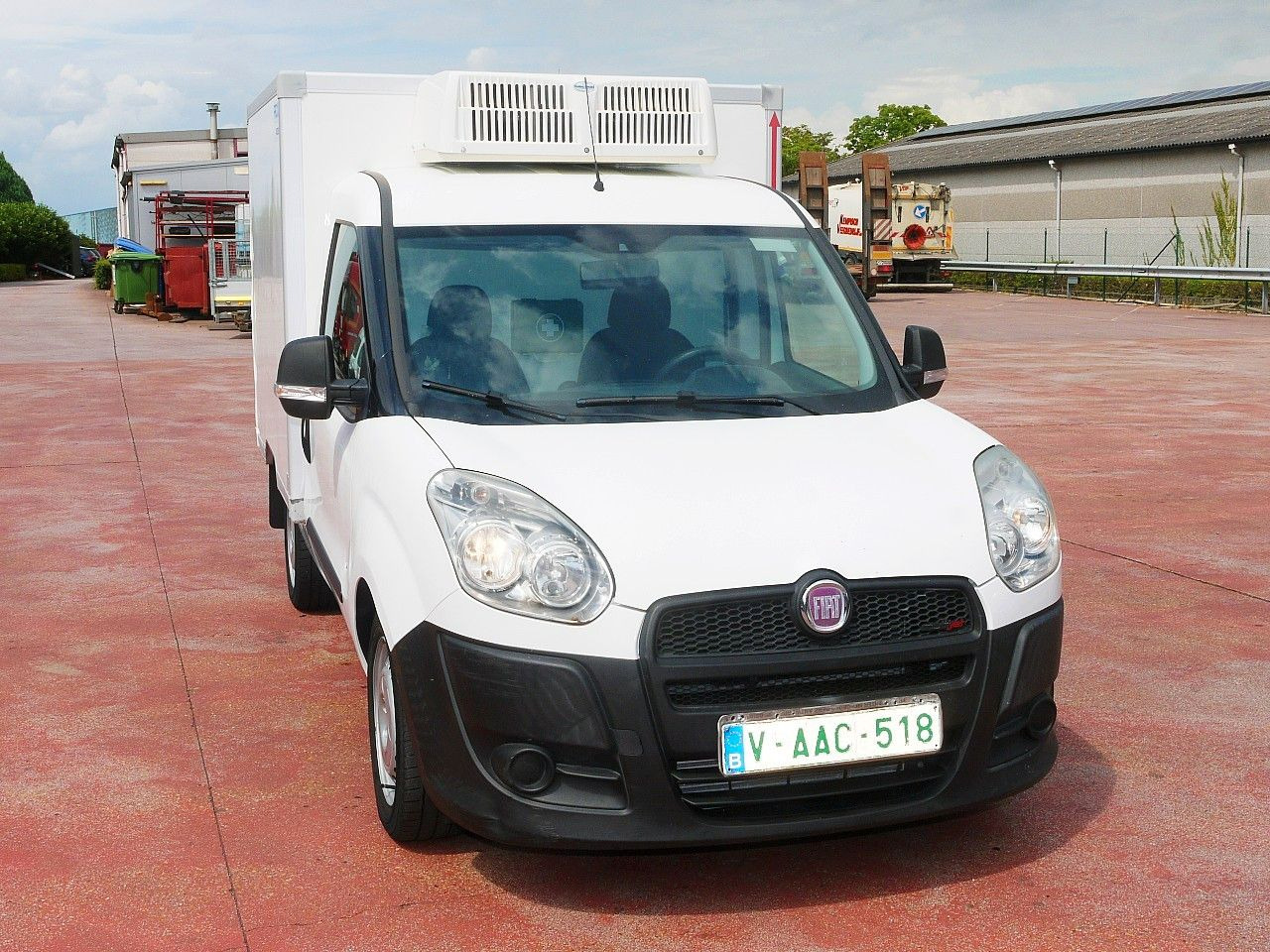 Fiat DOBLO 1.3 KUHLKOFFER RELEC FROID TR 22 -20C - Chladiarenská dodávka: obrázok 1 Fiat DOBLO 1.3 KUHLKOFFER RELEC FROID TR 22 -20C - Chladiarenská dodávka: obrázok 1