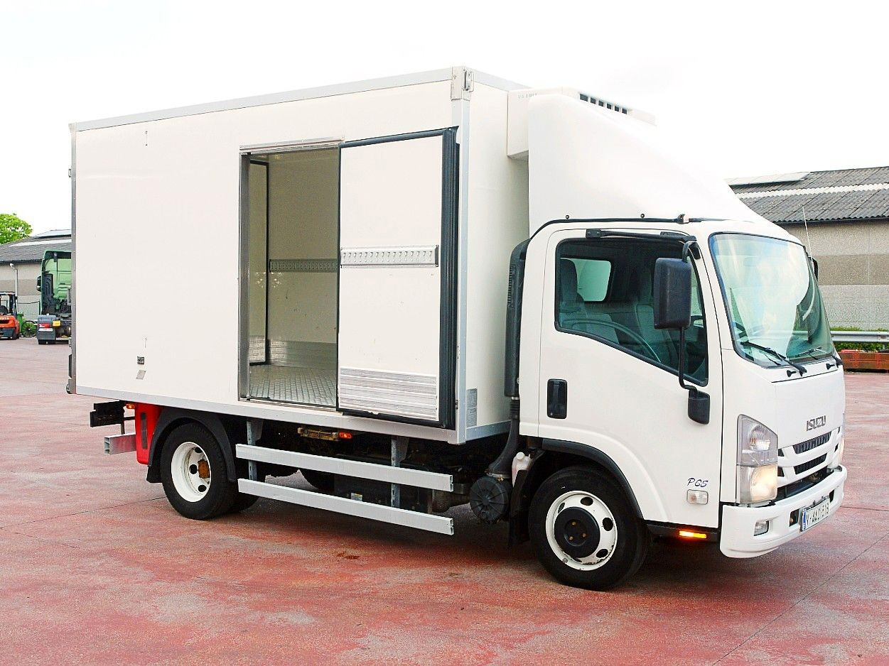 Isuzu N2R 75 KUHLKOFFER THERMOKING V500 MAX €6 - Chladiarenská dodávka: obrázok 3 Isuzu N2R 75 KUHLKOFFER THERMOKING V500 MAX €6 - Chladiarenská dodávka: obrázok 3