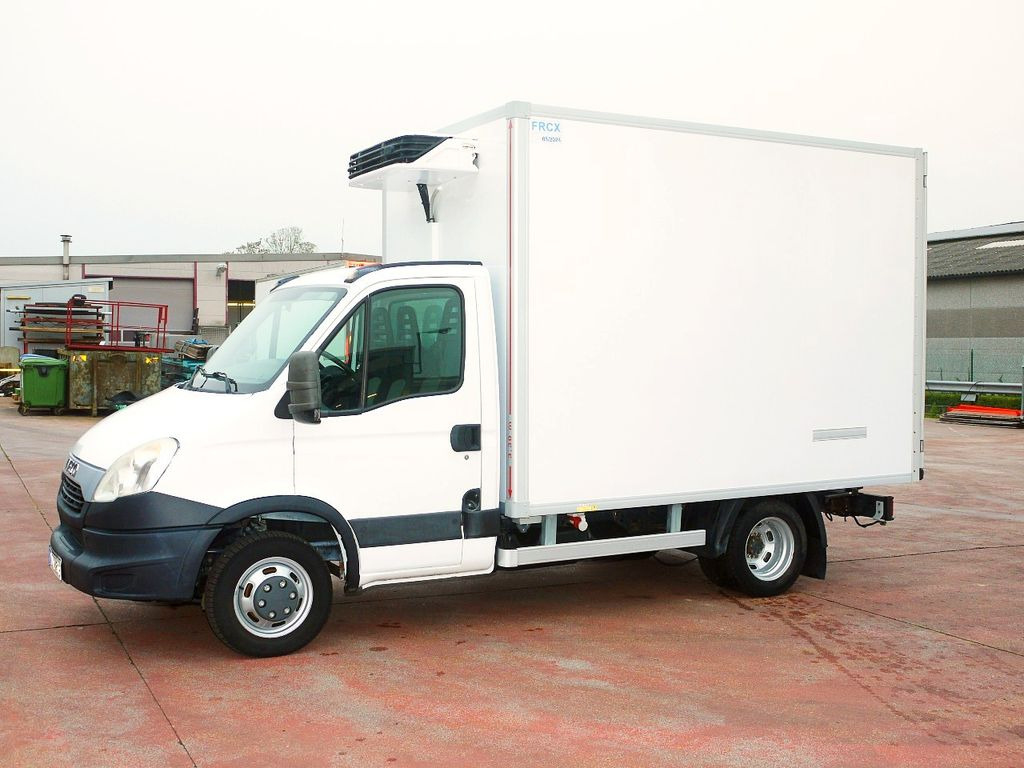 Iveco 35C13 DAILY KUHLKOFFER + FLEISH HAKEN RELEC -20C - Chladiarenská dodávka: obrázok 3 Iveco 35C13 DAILY KUHLKOFFER + FLEISH HAKEN RELEC -20C - Chladiarenská dodávka: obrázok 3