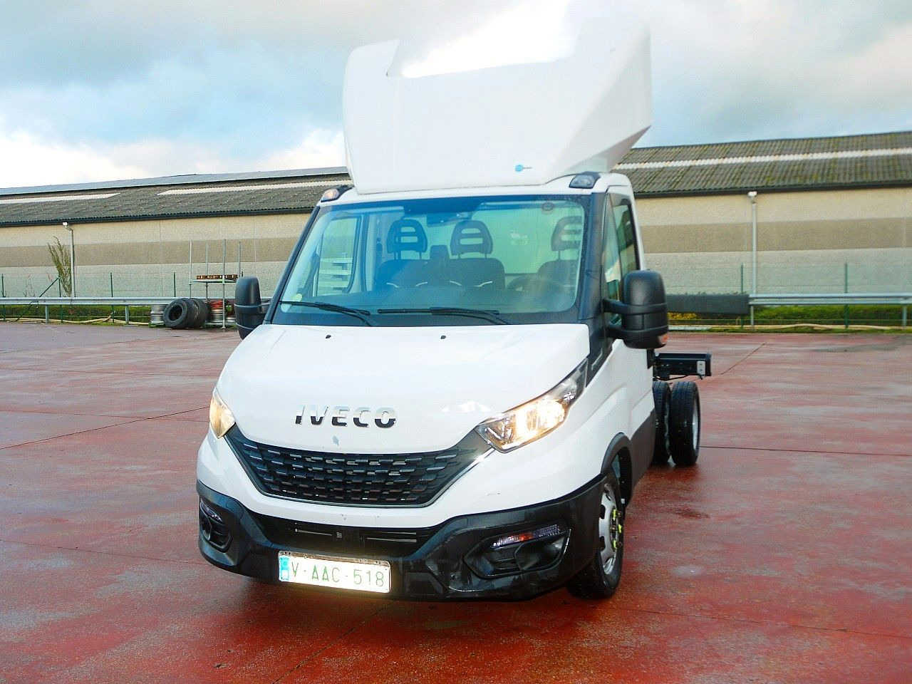 Iveco 35C14 DAILY FAHRGESTELL - Podvozek s kabinou: obrázok 5 Iveco 35C14 DAILY FAHRGESTELL - Podvozek s kabinou: obrázok 5