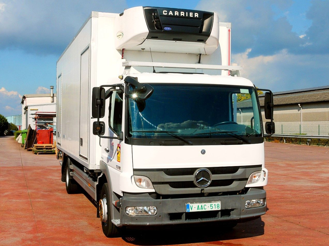 Mercedes-Benz 1518 ATEGO KUHLKOFER CARRIER SUPRA 850 Mult LUFT - Chladirenské nákladné vozidlo: obrázok 1 Mercedes-Benz 1518 ATEGO KUHLKOFER CARRIER SUPRA 850 Mult LUFT - Chladirenské nákladné vozidlo: obrázok 1