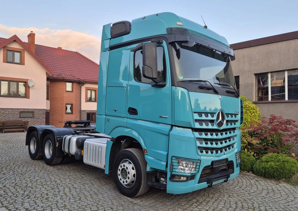 Mercedes-Benz AROCS - Ťahač: obrázok 3 Mercedes-Benz AROCS - Ťahač: obrázok 3