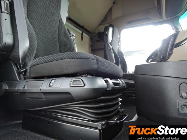 Mercedes-Benz Actros 1845 LS - Ťahač: obrázok 2 Mercedes-Benz Actros 1845 LS - Ťahač: obrázok 2