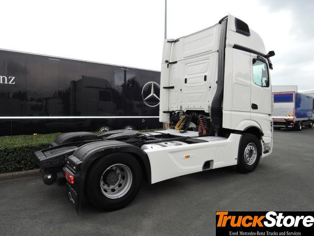 Mercedes-Benz Actros 1845 LS - Ťahač: obrázok 4 Mercedes-Benz Actros 1845 LS - Ťahač: obrázok 4