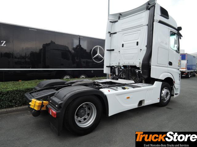 Mercedes-Benz Actros 1845 LS - Ťahač: obrázok 4 Mercedes-Benz Actros 1845 LS - Ťahač: obrázok 4