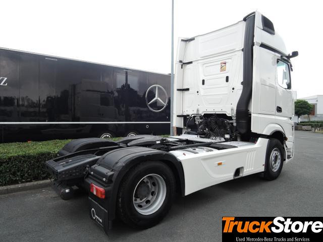 Mercedes-Benz Actros 1845 LS - Ťahač: obrázok 4 Mercedes-Benz Actros 1845 LS - Ťahač: obrázok 4