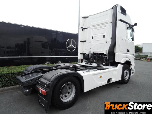 Mercedes-Benz Actros 1845 LS - Ťahač: obrázok 5 Mercedes-Benz Actros 1845 LS - Ťahač: obrázok 5