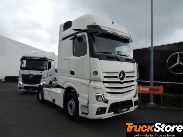 Mercedes-Benz Actros 1845 LS - Ťahač: obrázok 3 Mercedes-Benz Actros 1845 LS - Ťahač: obrázok 3