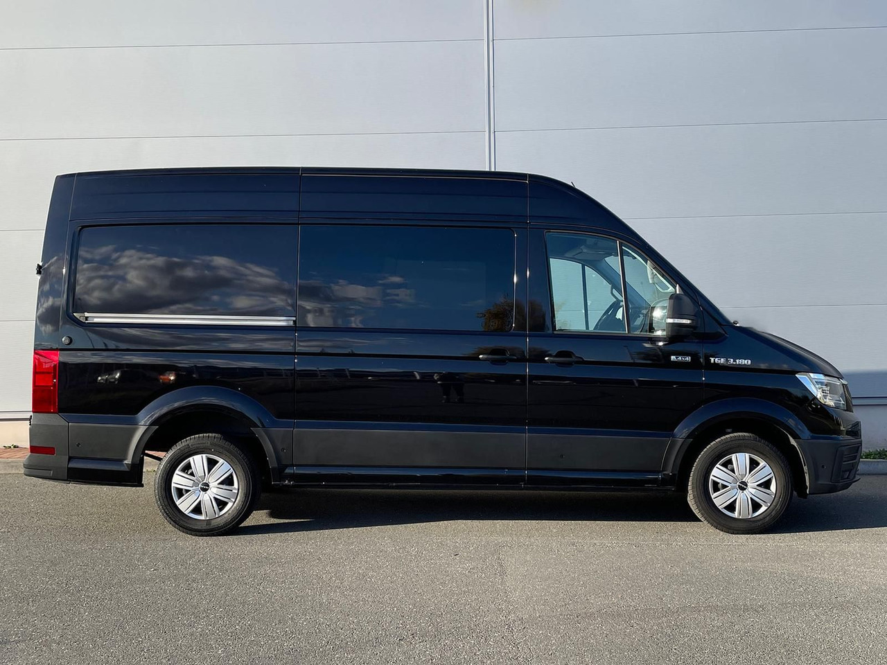 MAN TGE 3.180 L3H3 MIXTO 4x4 AUTOM DIFF AHK ACC NAV - Furgon, Dodávkа s dvojitou kabínou: obrázok 5 MAN TGE 3.180 L3H3 MIXTO 4x4 AUTOM DIFF AHK ACC NAV - Furgon, Dodávkа s dvojitou kabínou: obrázok 5