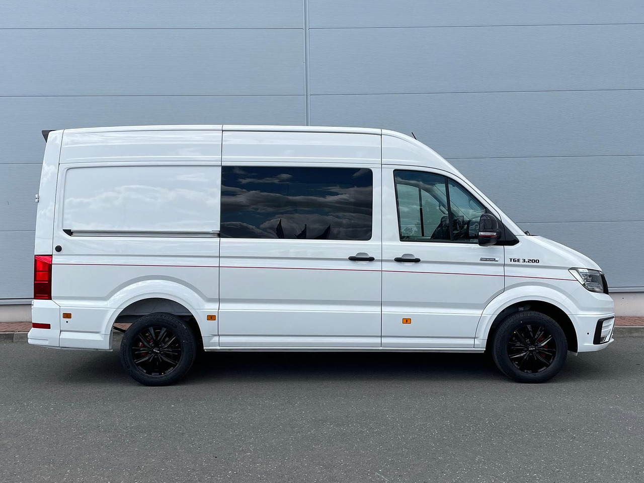 MAN TGE 3.200 L3H3 MIXTO 4x4 Individual S ACC STANDH - Furgon, Dodávkа s dvojitou kabínou: obrázok 5 MAN TGE 3.200 L3H3 MIXTO 4x4 Individual S ACC STANDH - Furgon, Dodávkа s dvojitou kabínou: obrázok 5