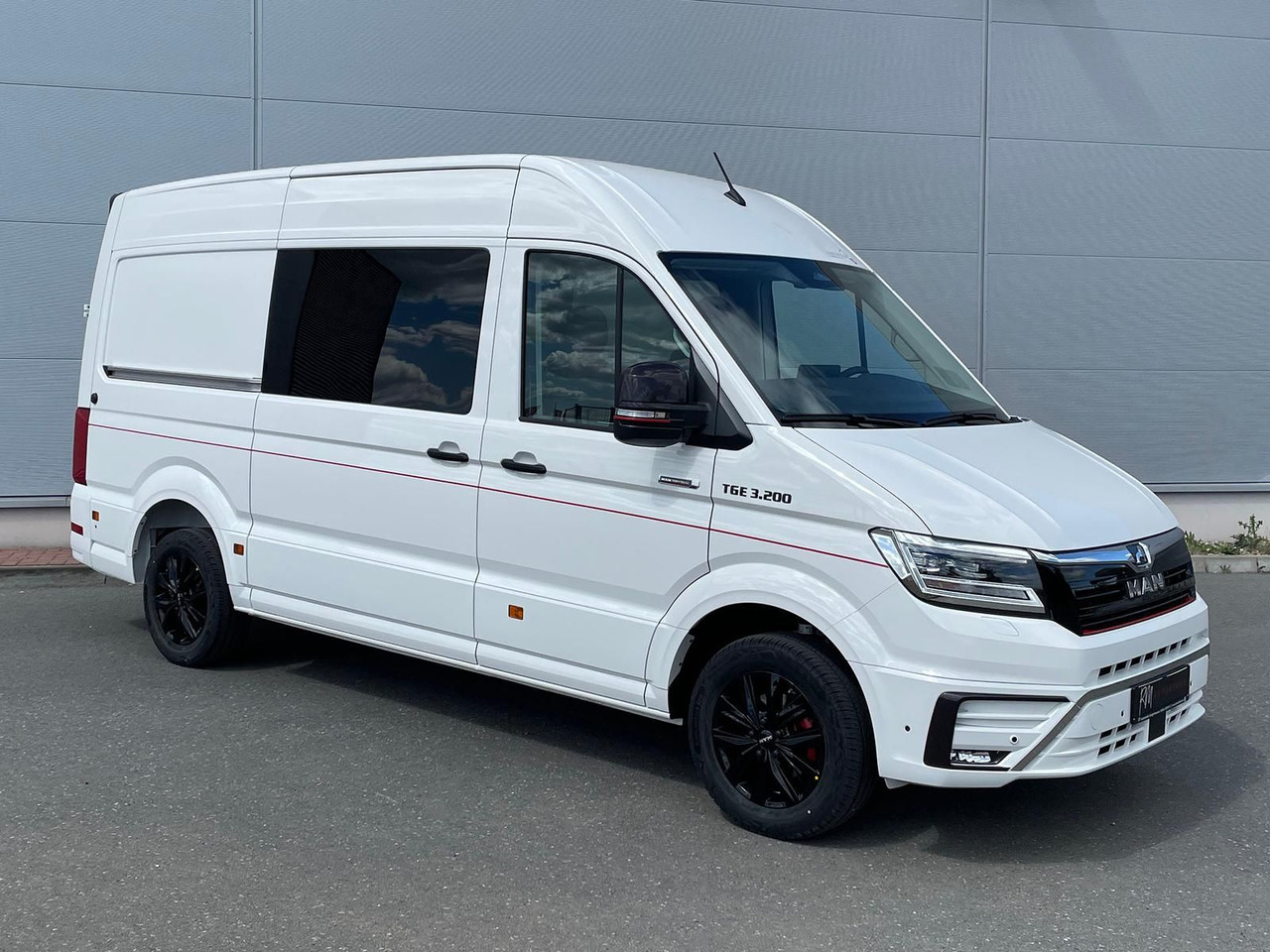 MAN TGE 3.200 L3H3 MIXTO 4x4 Individual S ACC STANDH - Furgon, Dodávkа s dvojitou kabínou: obrázok 2 MAN TGE 3.200 L3H3 MIXTO 4x4 Individual S ACC STANDH - Furgon, Dodávkа s dvojitou kabínou: obrázok 2