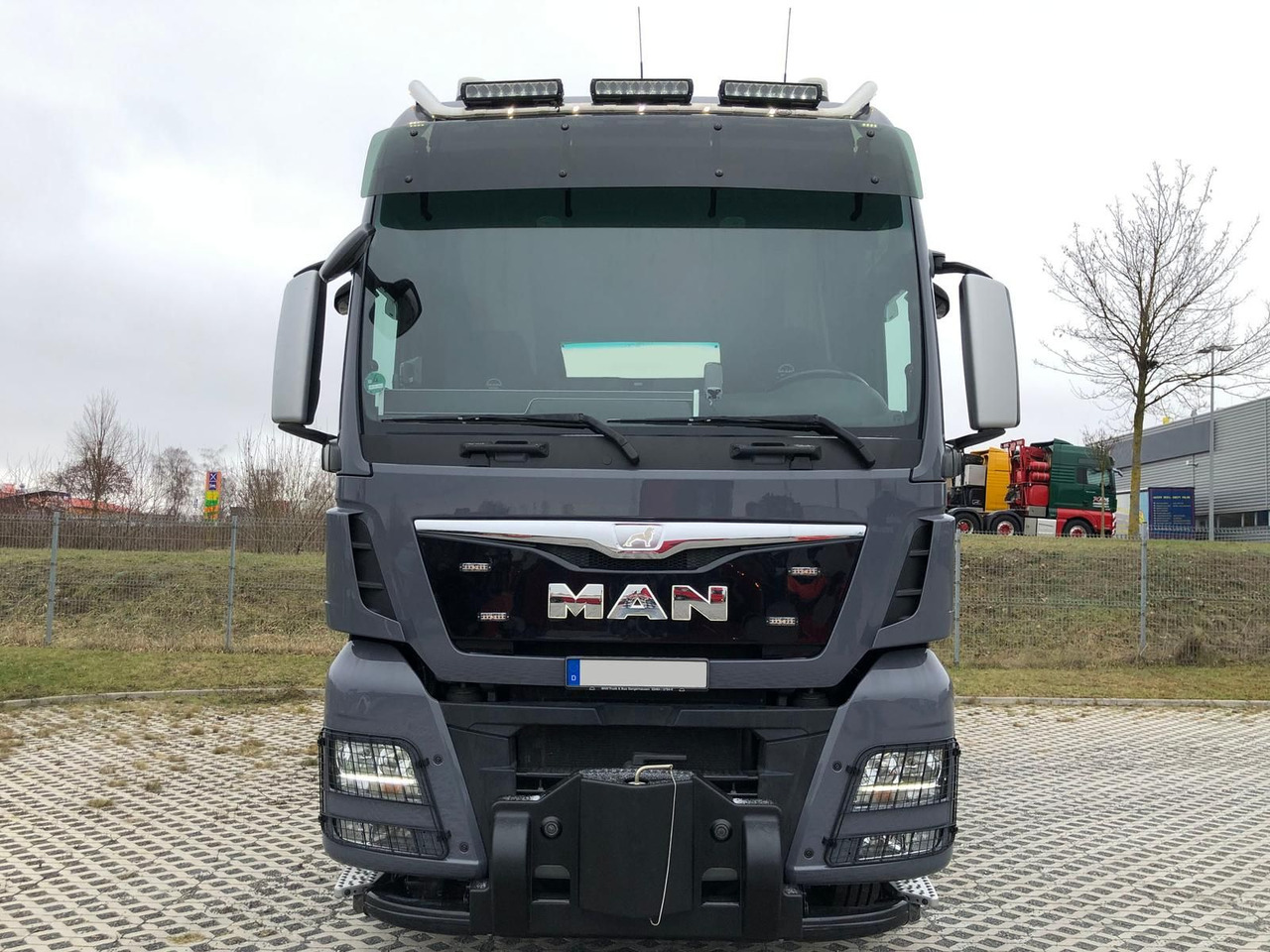 MAN TGX 41.640 8x4 Euro 6,Schwerlast 250t - Ťahač: obrázok 3 MAN TGX 41.640 8x4 Euro 6,Schwerlast 250t - Ťahač: obrázok 3