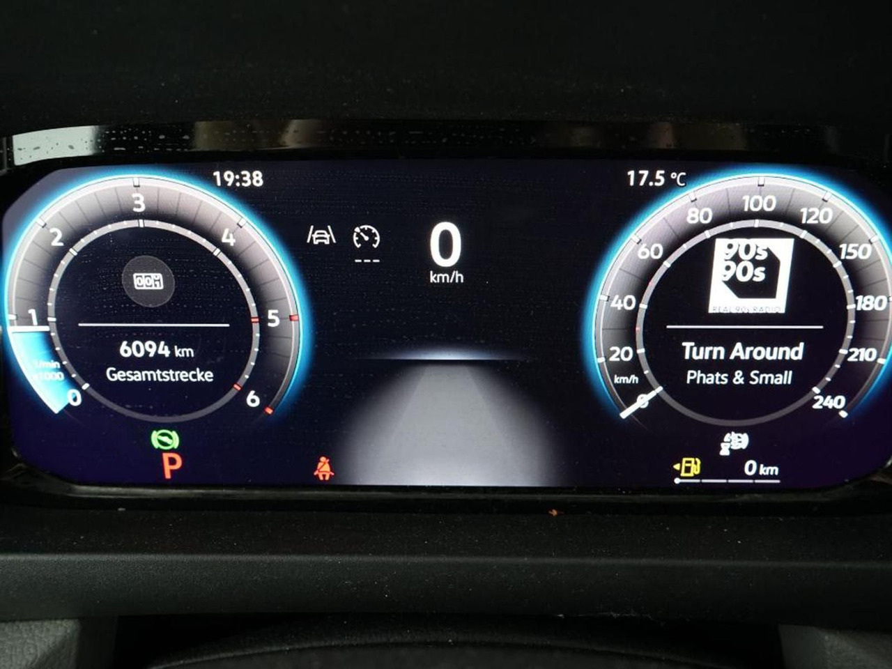 Volkswagen Crafter Kasten 35 L3H3 NAVI KLIMA DAB PDC - Mikrobus: obrázok 5 Volkswagen Crafter Kasten 35 L3H3 NAVI KLIMA DAB PDC - Mikrobus: obrázok 5