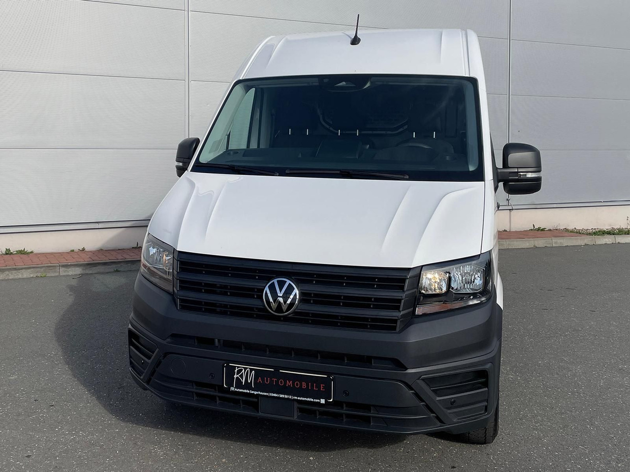Volkswagen Crafter Kasten 35 L4H3 Autom. NAVI KAMERA KLIMA - Furgon: obrázok 4 Volkswagen Crafter Kasten 35 L4H3 Autom. NAVI KAMERA KLIMA - Furgon: obrázok 4
