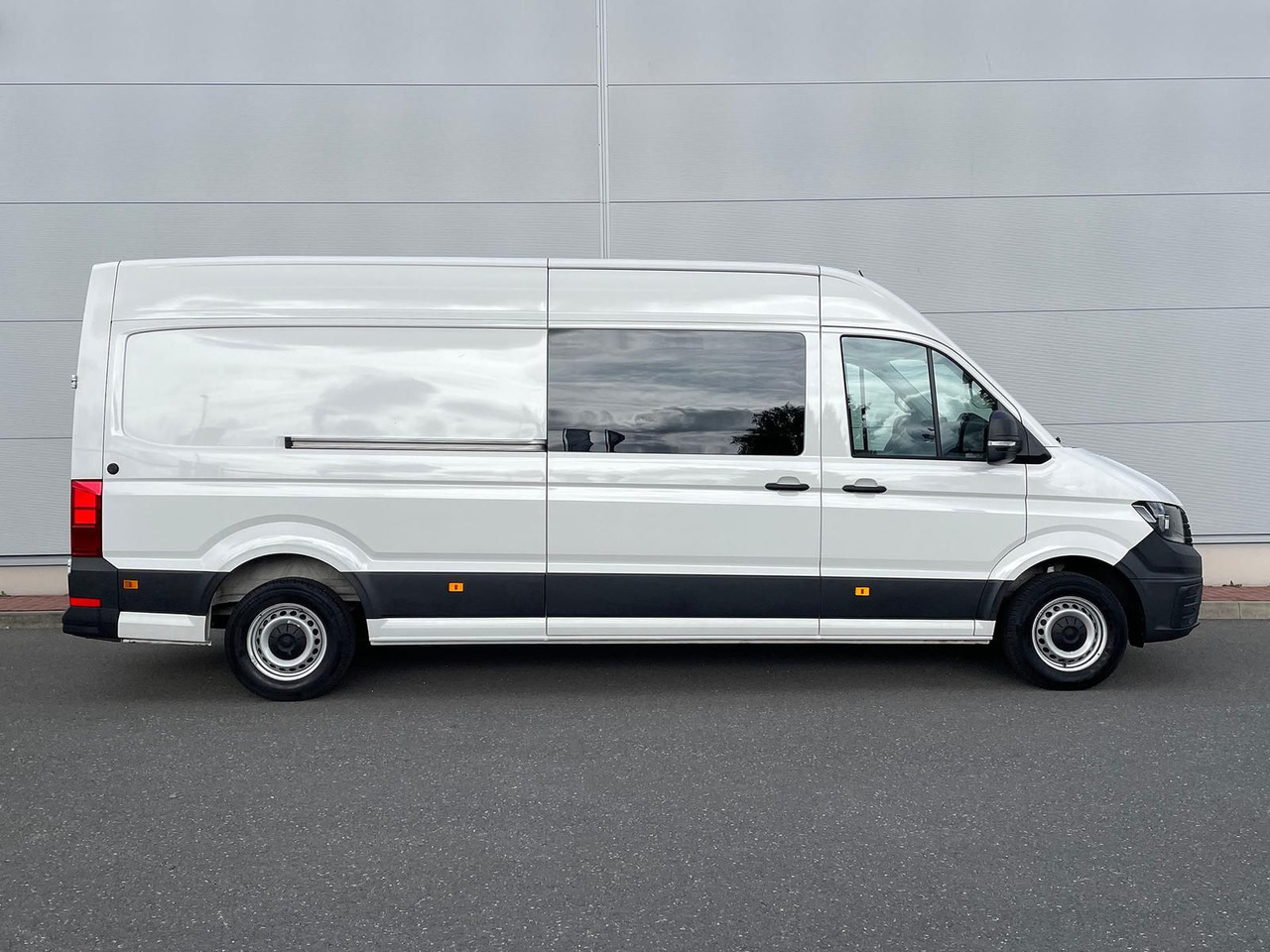 Volkswagen Crafter MIXTO 35 L4H3 KAMERA KLIMA SITZHZ DAB - Furgon, Dodávkа s dvojitou kabínou: obrázok 5 Volkswagen Crafter MIXTO 35 L4H3 KAMERA KLIMA SITZHZ DAB - Furgon, Dodávkа s dvojitou kabínou: obrázok 5