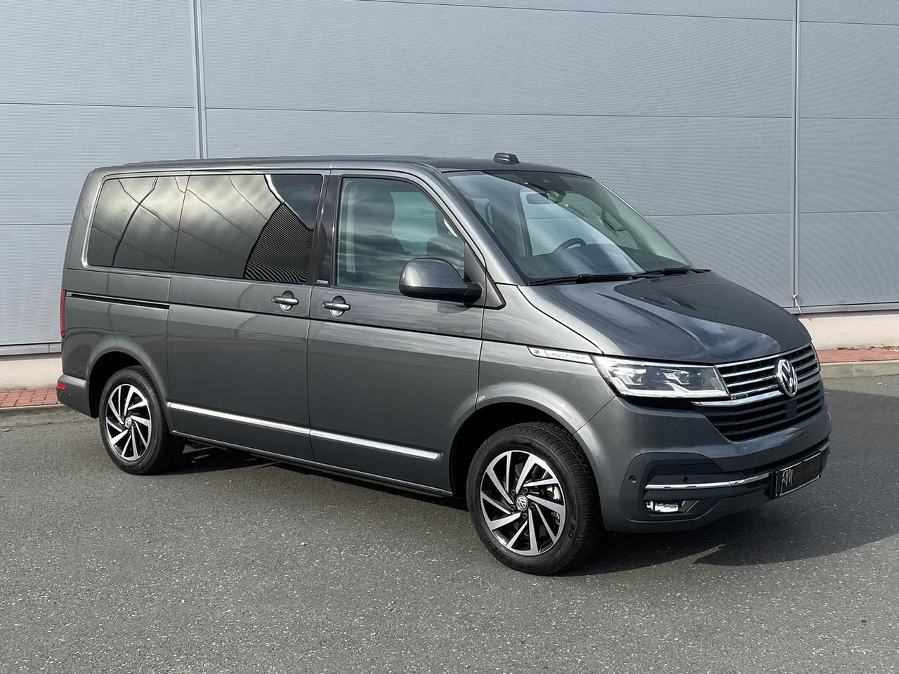 Volkswagen T6.1 Multivan Comfortline 4M ACC KAMERA SITZHZ - Minibus, Mikrobus: obrázok 2 Volkswagen T6.1 Multivan Comfortline 4M ACC KAMERA SITZHZ - Minibus, Mikrobus: obrázok 2