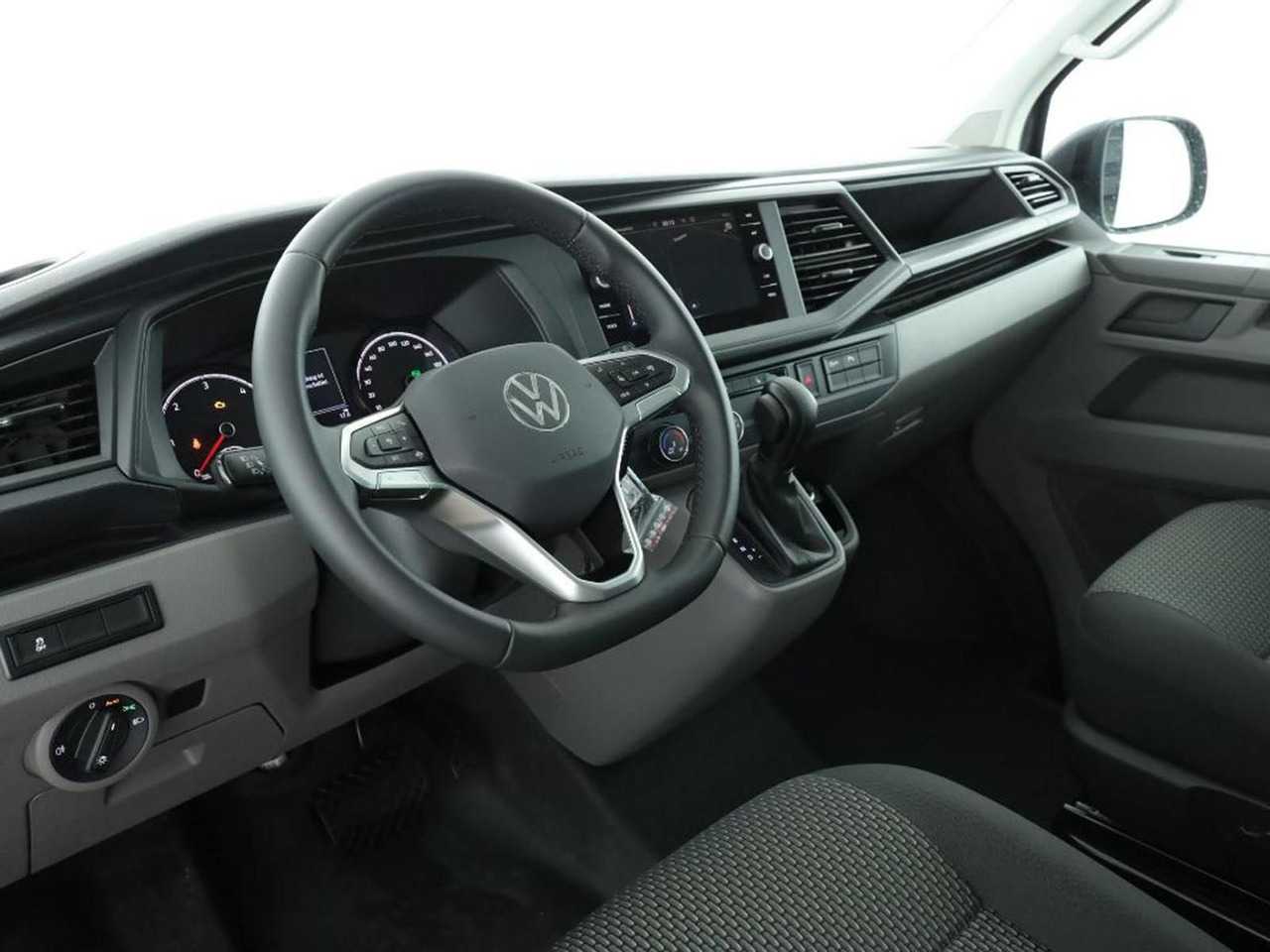 Volkswagen T6.1 Transporter 4MOTION NAVI STANDHZ ACC PDC - Minibus, Mikrobus: obrázok 4 Volkswagen T6.1 Transporter 4MOTION NAVI STANDHZ ACC PDC - Minibus, Mikrobus: obrázok 4