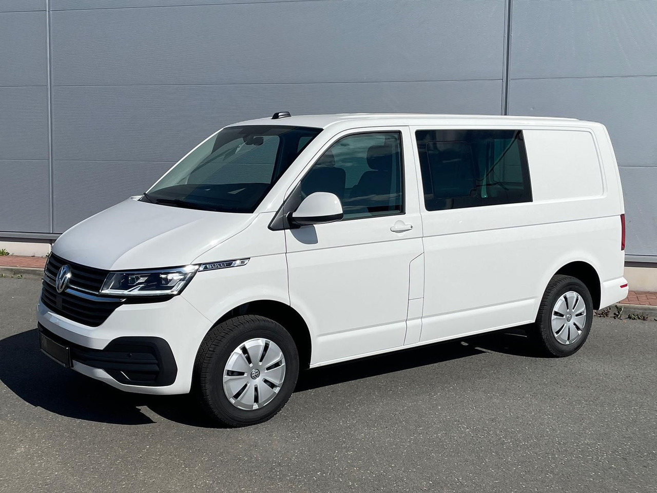 Volkswagen T6.1 Transporter Kasten 4M ACC PDC KAMERA STANDH - Mikrobus: obrázok 1 Volkswagen T6.1 Transporter Kasten 4M ACC PDC KAMERA STANDH - Mikrobus: obrázok 1
