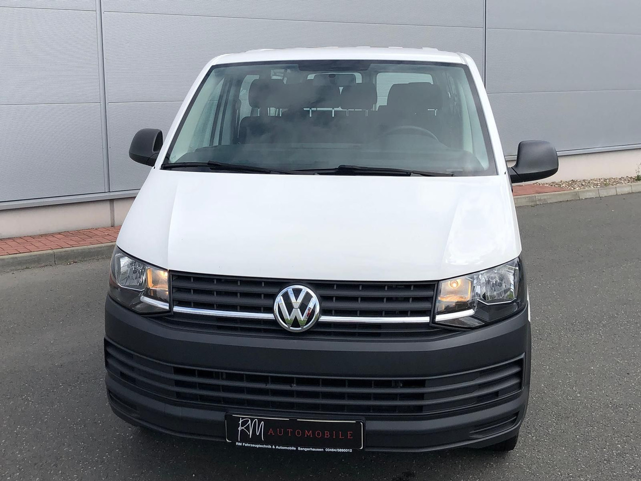 Volkswagen T6 Transporter 2.0 TDI Kombi lang 9-SITZE TEMP - Minibus, Mikrobus: obrázok 4 Volkswagen T6 Transporter 2.0 TDI Kombi lang 9-SITZE TEMP - Minibus, Mikrobus: obrázok 4
