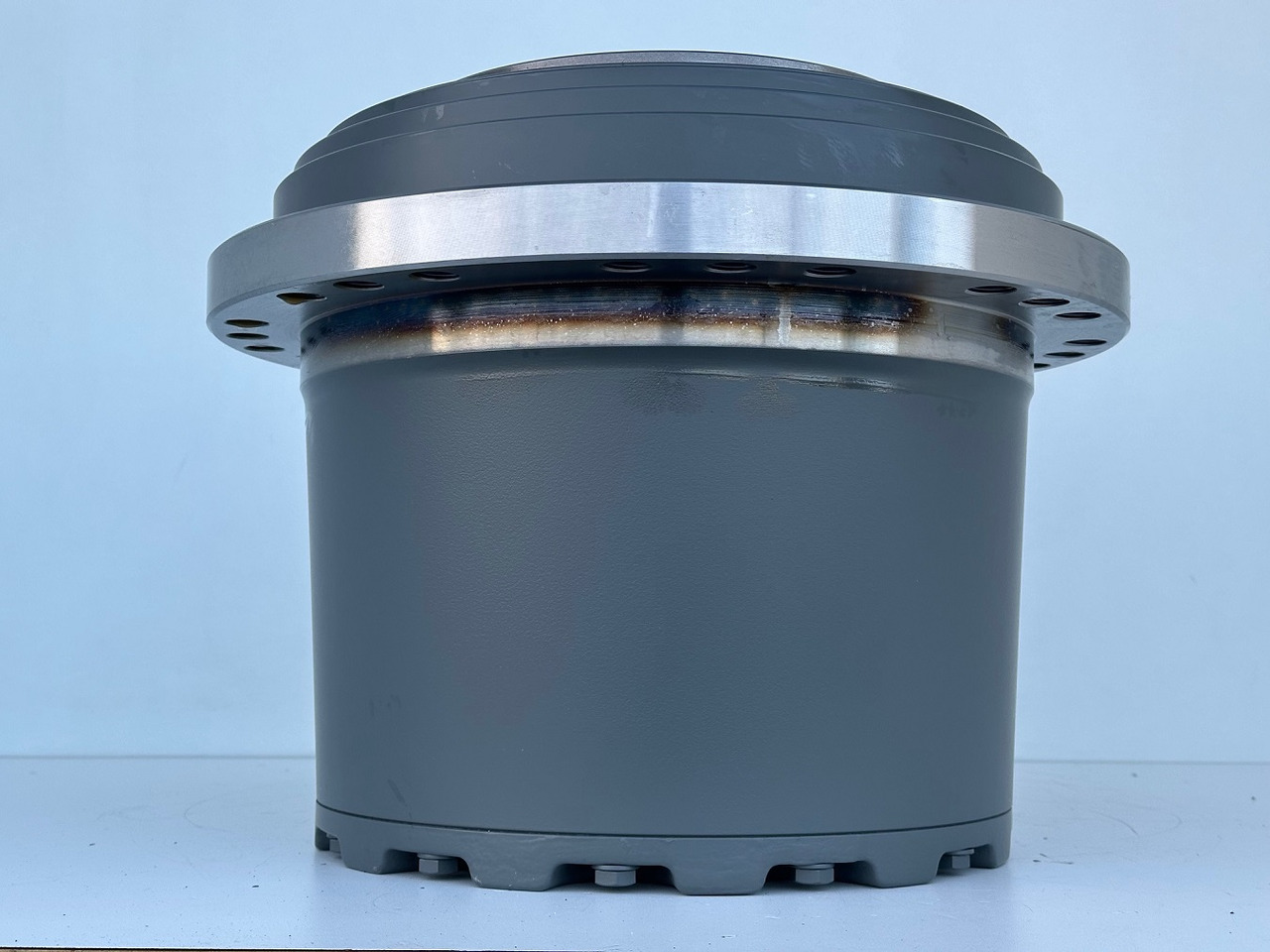 LIEBHERR Original Liebherr Fahrantrieb Typ:LPI0700 30S 0002 00 mit ID-Nr.12891035 – ID-Nr.12977341. R922-1487, R924-1677, R926 K-LC-1827, R926-1715. #12891035.545-01664# - Koncový prevod pre Pásové rýpadlo: obrázok 3 LIEBHERR Original Liebherr Fahrantrieb Typ:LPI0700 30S 0002 00 mit ID-Nr.12891035 – ID-Nr.12977341. R922-1487, R924-1677, R926 K-LC-1827, R926-1715. #12891035.545-01664# - Koncový prevod pre Pásové rýpadlo: obrázok 3