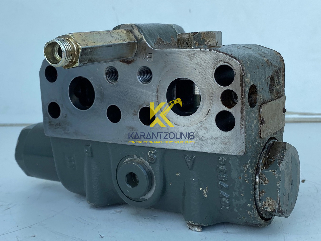 Liebherr Bremsventil ID-Nr.10471957. LOS914, LOS924, R902, R904, R912, R914, R922, R924, R924 COMP, R924 COMPA. #STM20.05## - Koncový prevod pre Pásové rýpadlo: obrázok 5 Liebherr Bremsventil ID-Nr.10471957. LOS914, LOS924, R902, R904, R912, R914, R922, R924, R924 COMP, R924 COMPA. #STM20.05## - Koncový prevod pre Pásové rýpadlo: obrázok 5