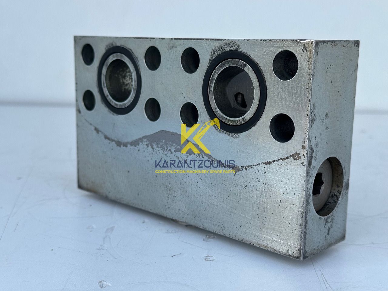 Liebherr Dämpfungsventil ID-Nr.10121777. P924 COMP, P926, R926, R916, R922, R924 COMP, R924, R926 COMP, R926, R930, R936, R946, R950 T, R960 T. #10121777.43199# - Motor otoče pre Stavebné stroje: obrázok 3 Liebherr Dämpfungsventil ID-Nr.10121777. P924 COMP, P926, R926, R916, R922, R924 COMP, R924, R926 COMP, R926, R930, R936, R946, R950 T, R960 T. #10121777.43199# - Motor otoče pre Stavebné stroje: obrázok 3