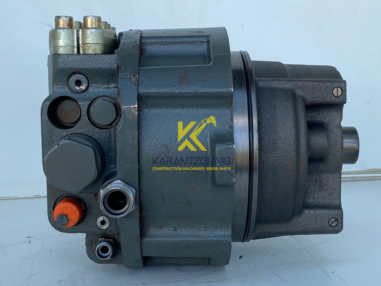 Liebherr Hydraulikeinbaumotor CMVE O 108. ID-Nr.10118562 - ID-Nr.10132610 - ID-Nr.10129048. LOS1916, LOS916, LOS926, R906, R916, R918, R920, R922, R924, R926COMP, R926, R936. #27979# - Hydraulický motor pre Pásové rýpadlo: obrázok 2 Liebherr Hydraulikeinbaumotor CMVE O 108. ID-Nr.10118562 - ID-Nr.10132610 - ID-Nr.10129048. LOS1916, LOS916, LOS926, R906, R916, R918, R920, R922, R924, R926COMP, R926, R936. #27979# - Hydraulický motor pre Pásové rýpadlo: obrázok 2