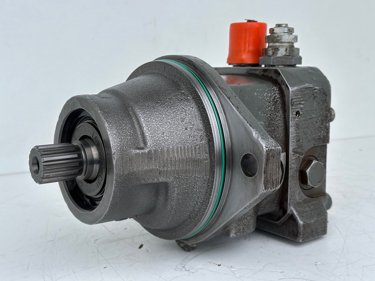 Liebherr Hydraulikeinbaumotor Typ:FMF045. ID-Nr.9075181 - ID-Nr.10125041 - ID-Nr.10125043. A309, A311, A312, A314, A316, A900, A904, A918, R313, R317, R900, R904. #10125043.39905# - Hydraulický motor pre Pásové rýpadlo: obrázok 3 Liebherr Hydraulikeinbaumotor Typ:FMF045. ID-Nr.9075181 - ID-Nr.10125041 - ID-Nr.10125043. A309, A311, A312, A314, A316, A900, A904, A918, R313, R317, R900, R904. #10125043.39905# - Hydraulický motor pre Pásové rýpadlo: obrázok 3