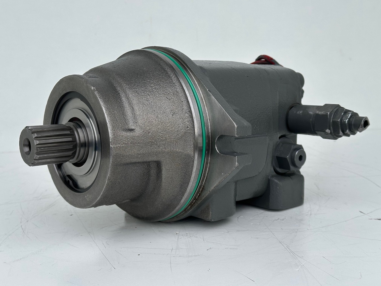 Liebherr Hydraulikeinbaumotor Typ:FMF058. ID-Nr.12483261. SAT275/266. R926 K-LC-1565, R926 K-LC-1827, R930 T-1980. #12483261.00573# - Hydraulický motor pre Pásové rýpadlo: obrázok 3 Liebherr Hydraulikeinbaumotor Typ:FMF058. ID-Nr.12483261. SAT275/266. R926 K-LC-1565, R926 K-LC-1827, R930 T-1980. #12483261.00573# - Hydraulický motor pre Pásové rýpadlo: obrázok 3