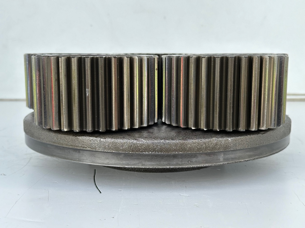 Liebherr Planetenträger ID-Nr.90206189 mit Planetenrad ID-Nr.90206207. SAT325A296. R934-1550, R938-1650, R945-1866. #PL.PL.0177.0162# - Prevodovka pre Stavebné stroje: obrázok 3 Liebherr Planetenträger ID-Nr.90206189 mit Planetenrad ID-Nr.90206207. SAT325A296. R934-1550, R938-1650, R945-1866. #PL.PL.0177.0162# - Prevodovka pre Stavebné stroje: obrázok 3