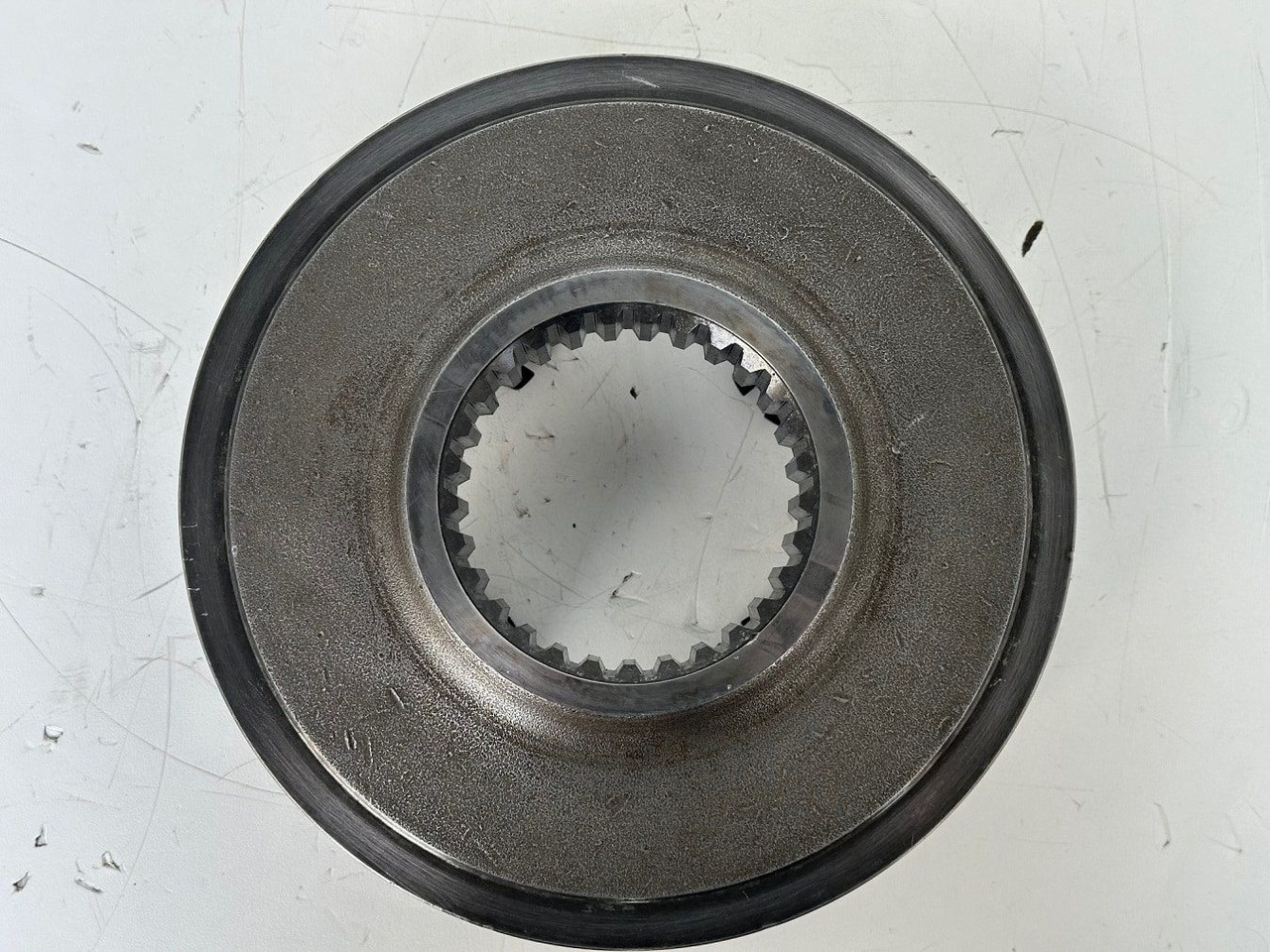 Liebherr Planetenträger ID-Nr.944306303 - ID-Nr.9443063. A924, A934, LH30, LH35, R906, R916, R922, R924, R926, R932, R934, R944. #k9079# - Prevodovka pre Stavebné stroje: obrázok 5 Liebherr Planetenträger ID-Nr.944306303 - ID-Nr.9443063. A924, A934, LH30, LH35, R906, R916, R922, R924, R926, R932, R934, R944. #k9079# - Prevodovka pre Stavebné stroje: obrázok 5