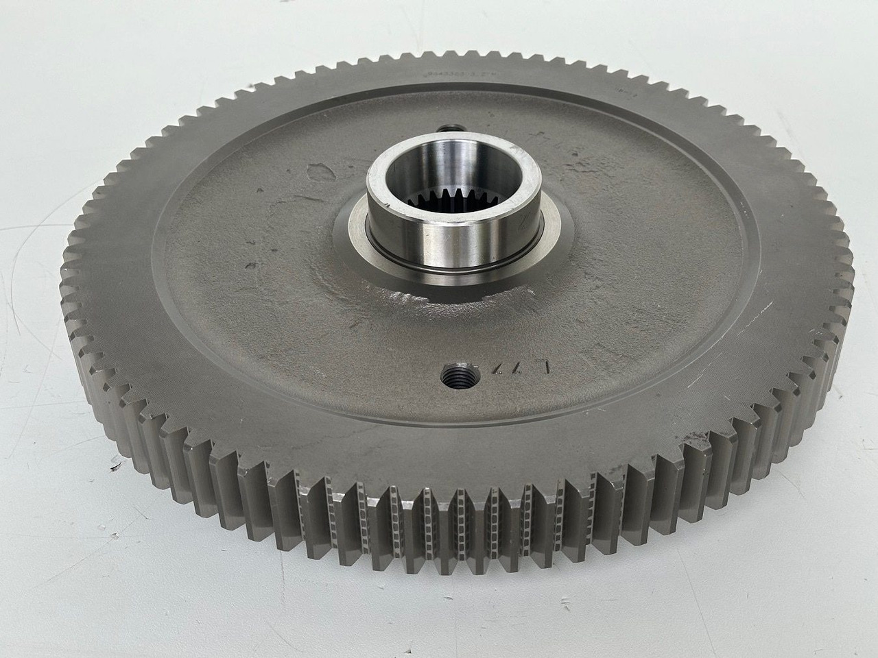 Liebherr Stirnrad ID-Nr.9443363 - ID-Nr.944336303. Fahrantrieb Typ:FAT650/508, FAT650E508, FAT650F519, FAT650F531, FAT650F549. PR752, PR754, PR756, RL52, RL64, RL66. #944336303.01# - Koncový prevod pre Stavebné stroje: obrázok 1 Liebherr Stirnrad ID-Nr.9443363 - ID-Nr.944336303. Fahrantrieb Typ:FAT650/508, FAT650E508, FAT650F519, FAT650F531, FAT650F549. PR752, PR754, PR756, RL52, RL64, RL66. #944336303.01# - Koncový prevod pre Stavebné stroje: obrázok 1