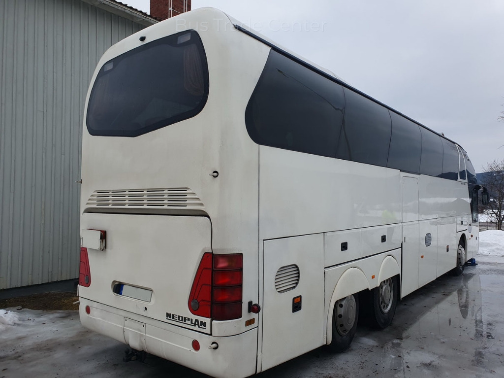 NEOPLAN STARLINER N516/3 SHDH - Autokar: obrázok 2 NEOPLAN STARLINER N516/3 SHDH - Autokar: obrázok 2