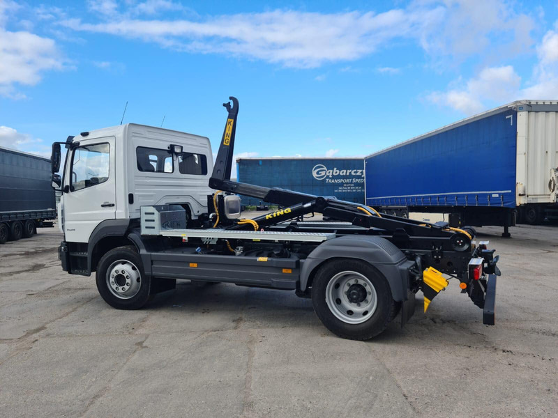 Mercedes-Benz Atego 1527L - Hákový nosič kontajnerov: obrázok 2 Mercedes-Benz Atego 1527L - Hákový nosič kontajnerov: obrázok 2