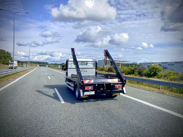 Mitsubishi Fuso 9C18 bramowiec BR6 - Ramenový nosič kontajnerov: obrázok 4 Mitsubishi Fuso 9C18 bramowiec BR6 - Ramenový nosič kontajnerov: obrázok 4