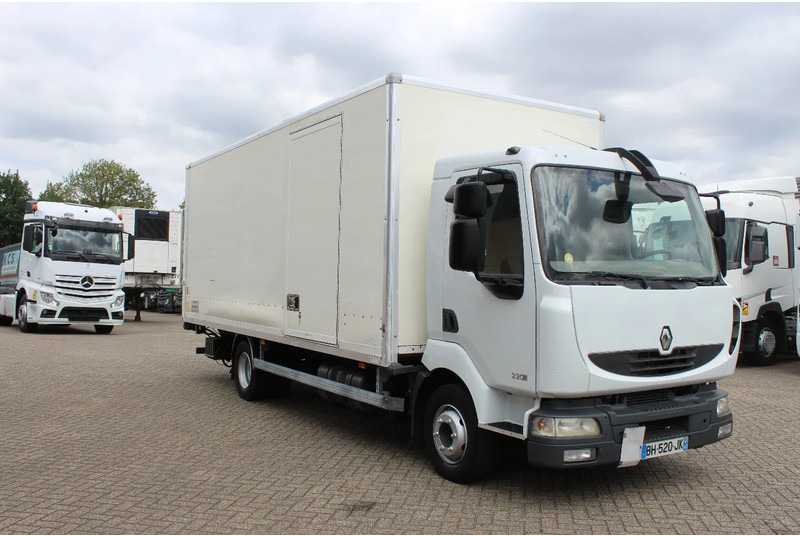 Renault Midlum 220 * EURO5 * MANUAL * - Skříňový nákladní auto: obrázok 4 Renault Midlum 220 * EURO5 * MANUAL * - Skříňový nákladní auto: obrázok 4
