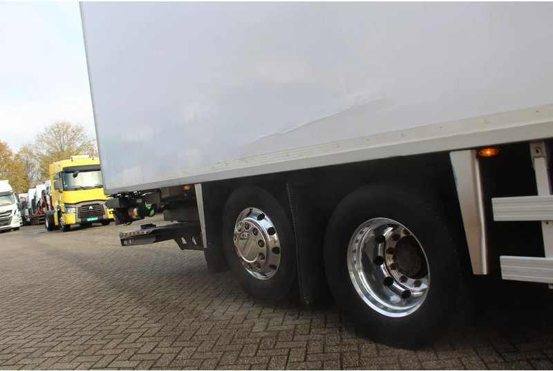 Chladirenské nákladné vozidlo Renault T430 * RETARDER * EURO6 * CHEREAU * THERMO KING T-1200R * 6X2 *: obrázok 10